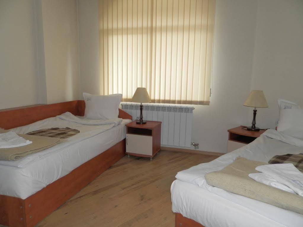 Family Hotel Daisy Borino Zewnętrze zdjęcie