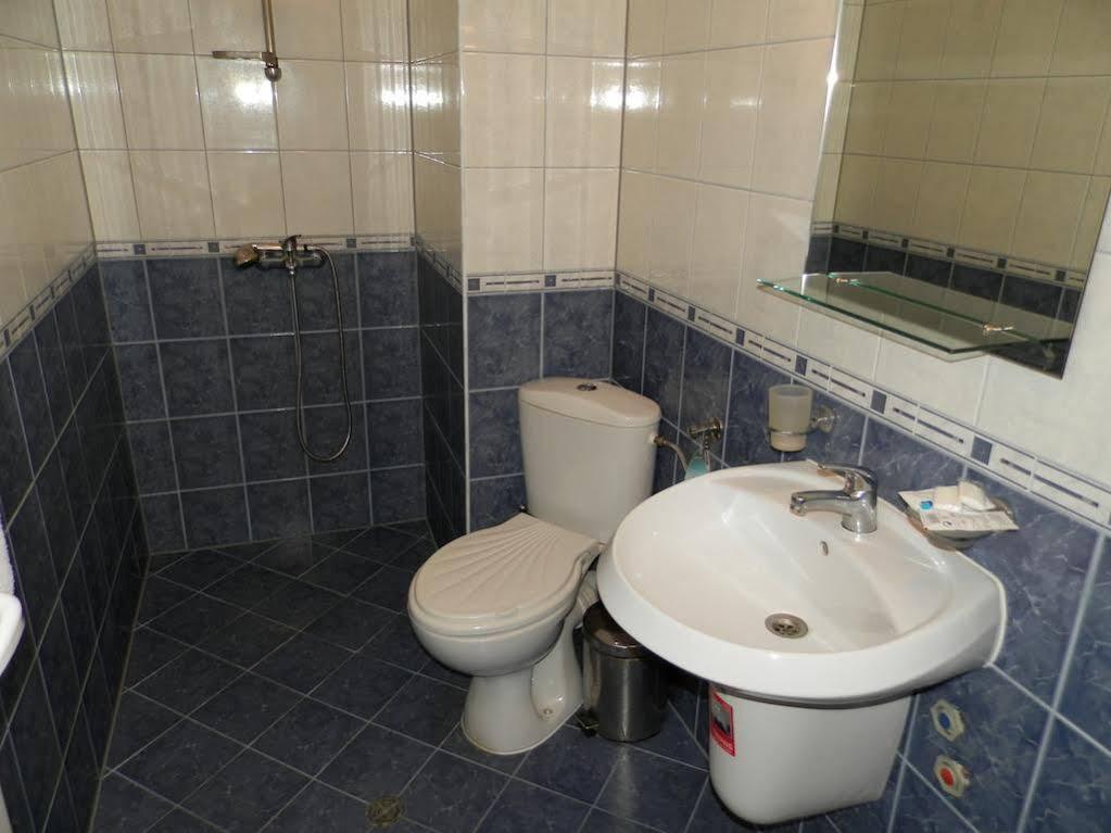 Family Hotel Daisy Borino Zewnętrze zdjęcie