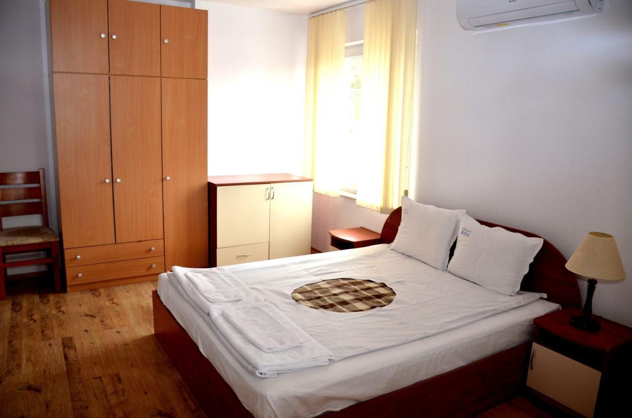 Family Hotel Daisy Borino Zewnętrze zdjęcie