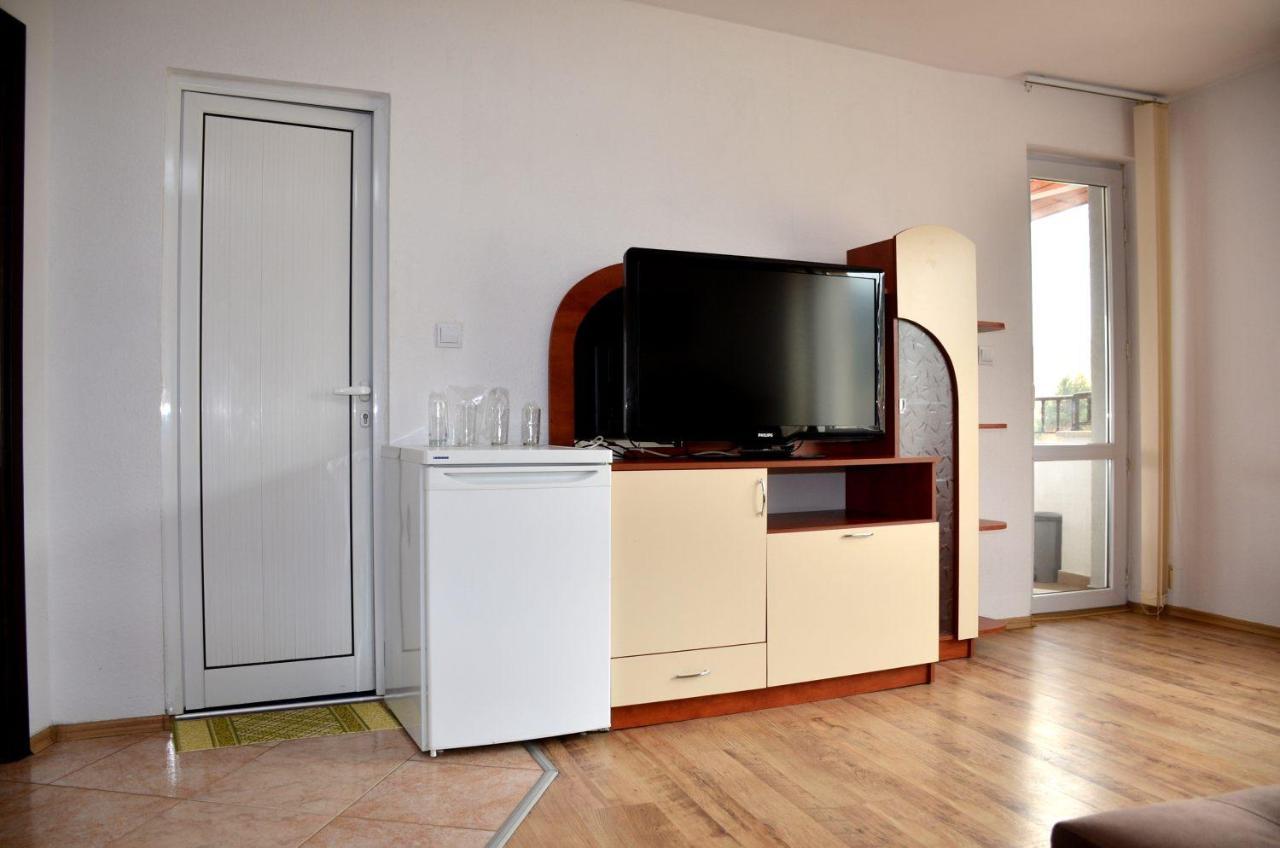Family Hotel Daisy Borino Zewnętrze zdjęcie