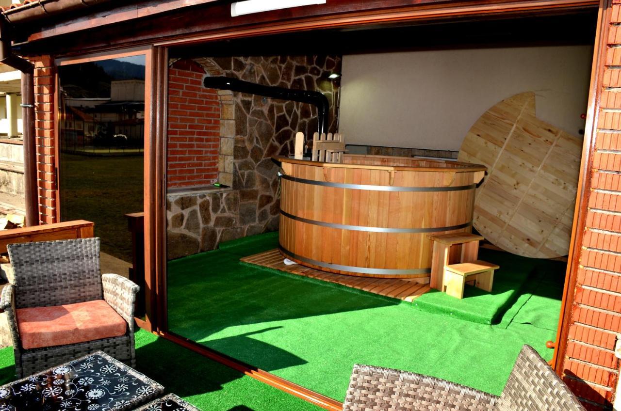 Family Hotel Daisy Borino Zewnętrze zdjęcie